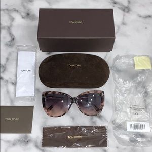 REVEKA TOM FORD SUNGLASSES IN LIGHT TORTOISE